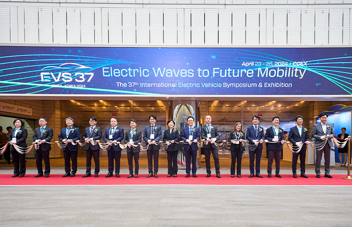 LG Showcased its Mobility R&D Capabilities at EVS37!